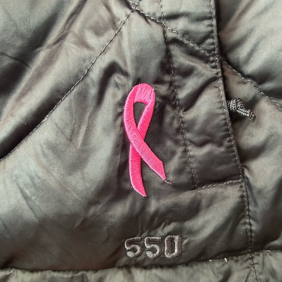 The North Face Black Puffer Vest - Picture 5 of 5